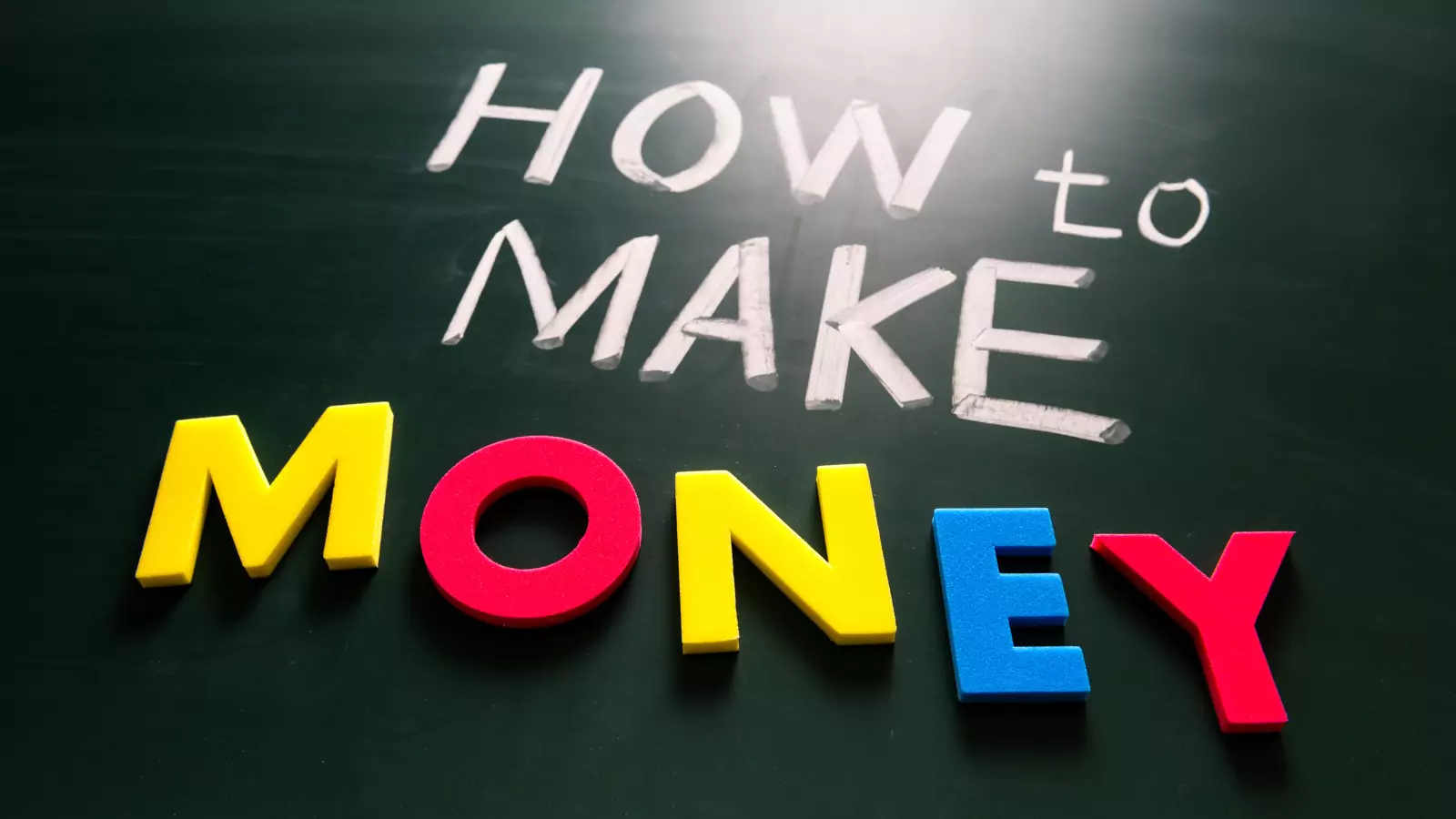 How To Make Money As A Political Campaign Specialist?